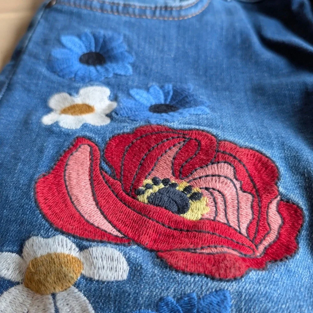 Boden The Cavendish Girlfriend Denim Jeans / Floral Embroidery NWOT Size 2 P‎